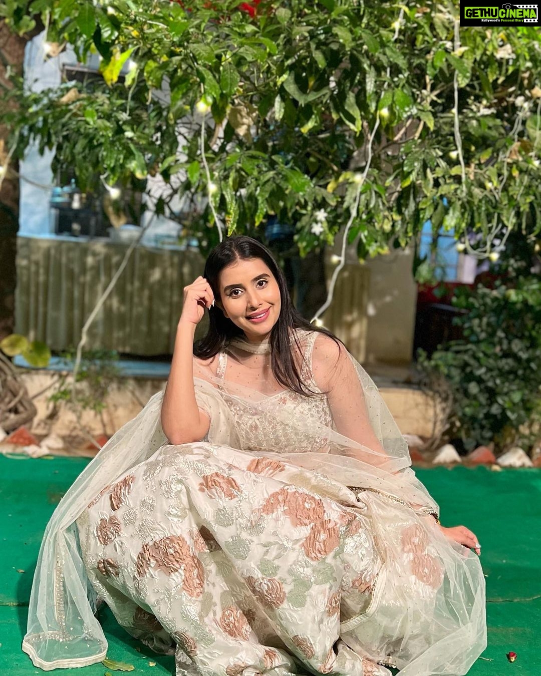 Charu Asopa Instagram - Mehendi ceremony ❤️ Bikaner