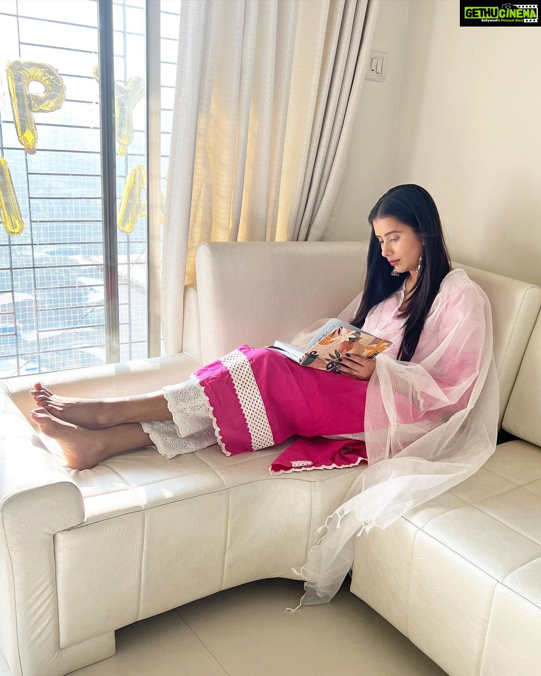 Charu Asopa Instagram - Change your vision and your vision will change you😇