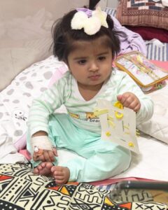 Charu Asopa Instagram - Hi my Instagram family, today after three days myJaan my little Ziana is feeling better. Two days back she diagnosed with dengue and I’m so proud of my  little angel . She is my brave bachha. she had a very difficult time last few days but now she is recovering. A big thank you to Sparsh Hospital Bhilwara and Doctor Atul Heda. Thank you to the whole staff of Sparsh Hospital , they  are taking really good care of ziana. She is still admitted in the hospital but getting better 🧿. truly doctors are angels🙏❤️🧿 @hedaatul