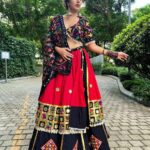 Charu Asopa Instagram - Love this beautiful garba outfit by @gaba_creation_byanjalisharma . Thank you Anjali for making such a beautiful outfit for me. Love you so much ❤️😘🤗