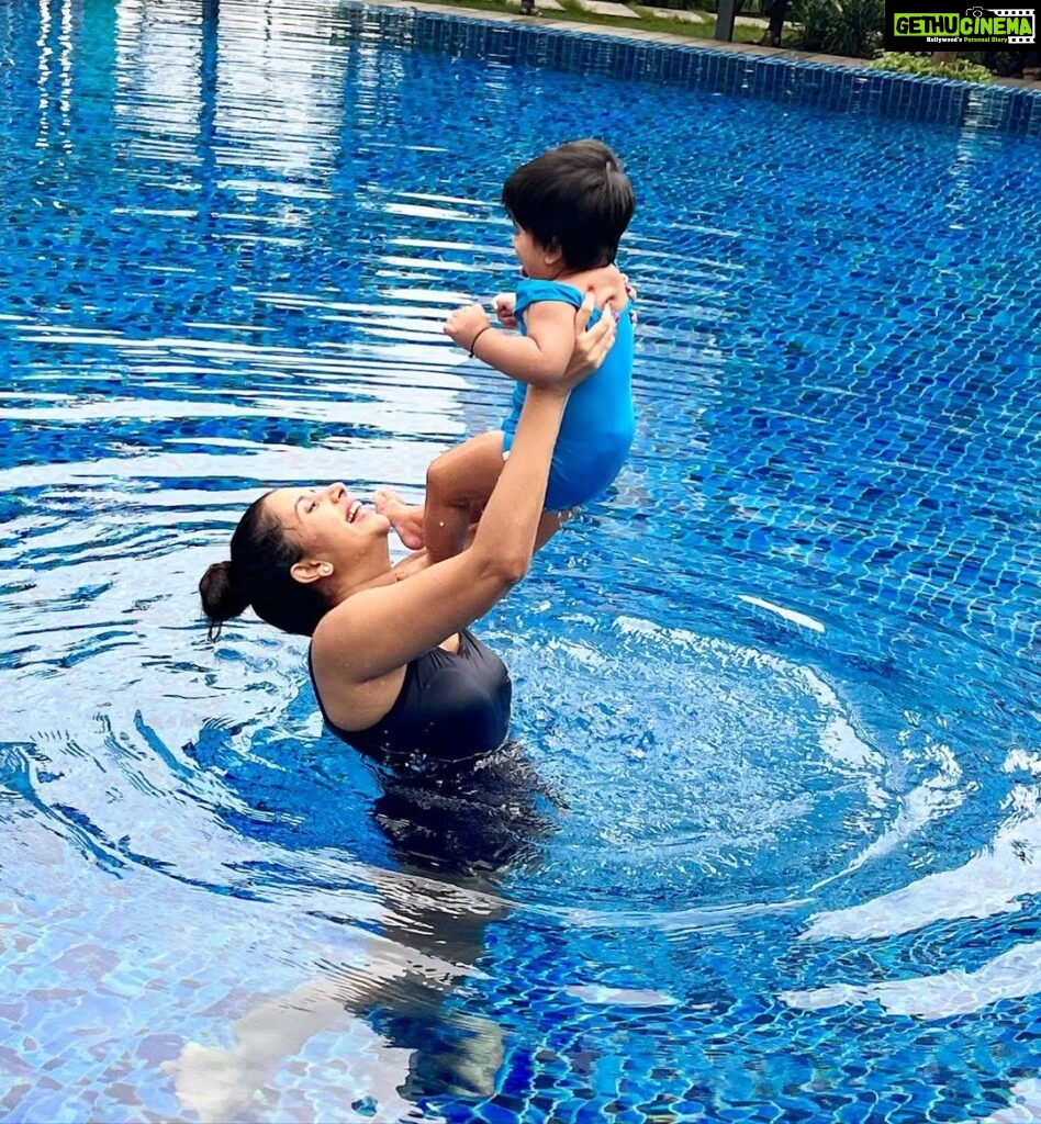 Charu Asopa Instagram - Me and my water baby 😘❤️🤗