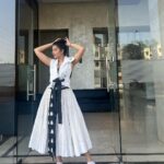 Charu Asopa Instagram - When I am wearing white, I get the most charming vibes.😉 Mumbai - मुंबई