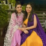 Chaya Singh Instagram - With a fantastic amazing women ❤️ I love you so much my dearest boo 😍 my champ @chayasingh_16 💕 #amruthadhareserial #zee