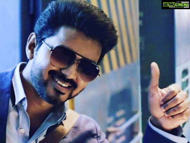 Chaya Singh Instagram - Happiest birthday to the epitome of humility💐 May ur captivating charm n contagious energy grow every passing sec VIJAY sir.. 🙏 #happybirthdaythalapathy #thalapathy #thalapathyfan
