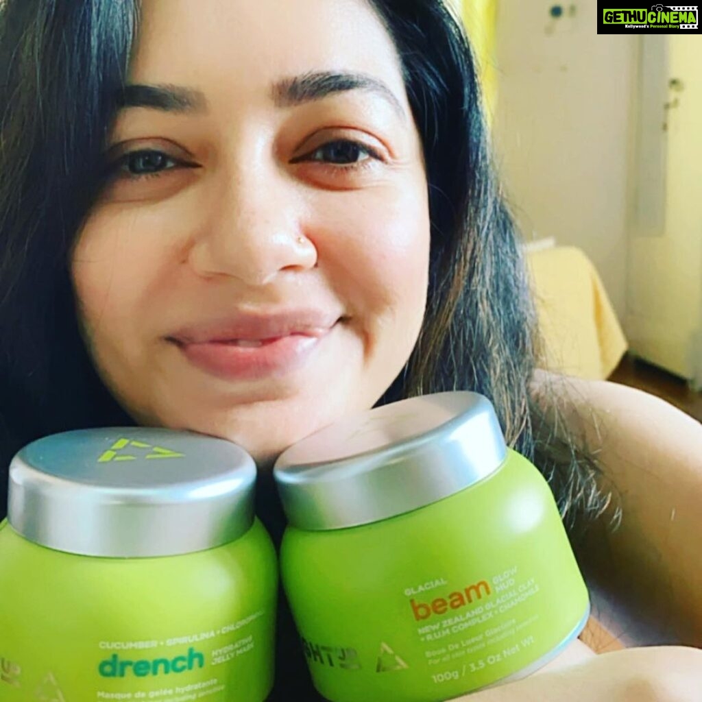 Chaya Singh Instagram - Cant wait to try these quenching thirsty skin & nourishing mask by @lightup_beauty #glowkeepergang #lightup_beauty #pamperyourself #glowup