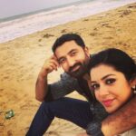 Chaya Singh Instagram - I love u not for wat u r, but wat I am wen I am with u🤗 #love #couplegoals #throwback #beach #chill #breeze #together