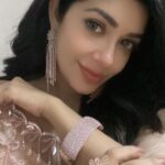 Chaya Singh Instagram - Sparkle brilliantly and shine brightly ✨🌟✨ Jewellery: @fineshinejewels #weekendvibes #picoftheday #picoftheweek #fashion #jewellery #nudeshades #pastelcolors #actress #modeling #collaboration #redcarpetfashion #eventready #sunkudumbamviruthugal2022