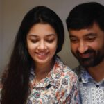 Chaya Singh Instagram - It’s Fun to be with Friends and have a good time 😃😁 📸 Courtesy ‘Mr.M🤩’ #funtimeswithfriends #boardgames #couplegoals