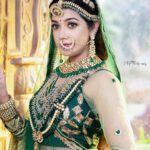 Chaya Singh Instagram - Recreating Queen Jodha Bai OUTFIT FROM KIRASE DESINGER HOUSE @ki.ruban.ra.j.s STYLING @kirubanrajselvam AND @meenasivakumar_1224 PHOTOGRAPHYER @sathyaphotography3 MAKEOVER @kalaiartistry HAIR DO @Vanitha_makeover LOCATION @elementsoneastcoast JEWELRY @fineshinejewels #jodhaakbar #aishwaryarai #queenofindia👸#phootoftheday #photoshoot #ethnicwear #model #fashionphotography #collaboration #trending