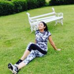 Chaya Singh Instagram - Sometimes all you need to do is sit back n breathe. #relax #chill #lawn #enjoylife #thankgod #fashion #style #monochrome