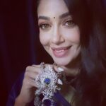 Chaya Singh Instagram – Happy Krishna Janamasthami 💐
Wat a coincidence to receive this beautiful necklace today from @cheapokart 
thank u guys.
#celebration #festivelook #jewellery #ethnicwear #sareelove #ootd #picoftheday