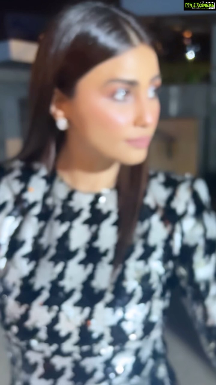 Daisy Shah Instagram - A reel in this outfit! 😜 #reelitfeelit