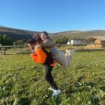 Daisy Shah Instagram – Tv pe breaking news…. Hai re!!!!
@colorstv 
#khatronkekhiladi13 #southafrica #reelitfeelit #daisyshah #shivthakare