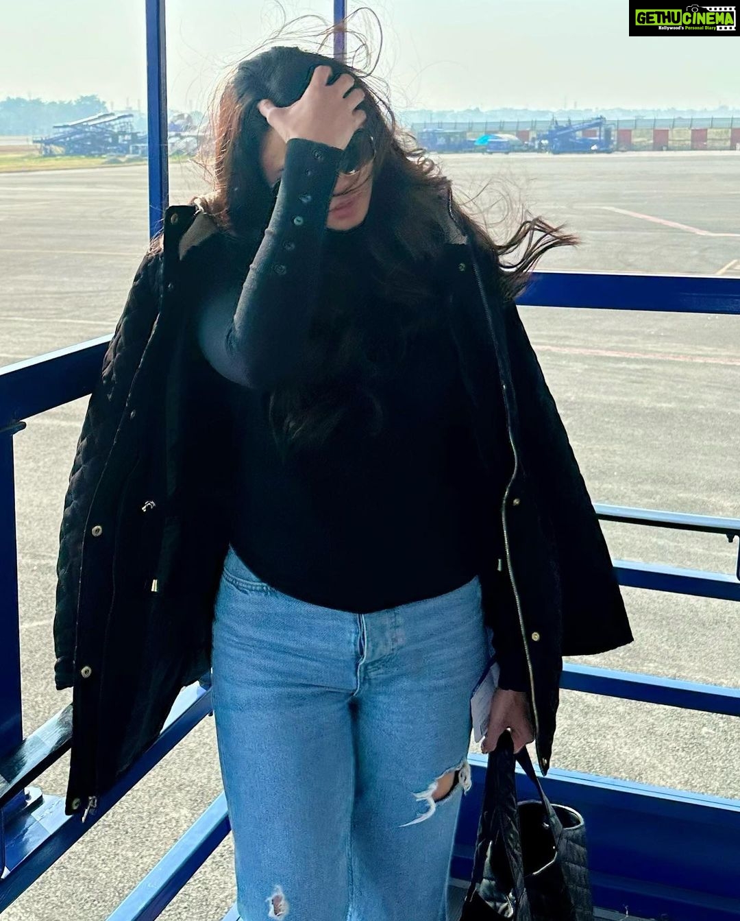 Daisy Shah Instagram - Last pic is the state that I am in right now. . . . #worktrip #7days #5destinations P.s: 1 more to go. 🙈
