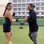 Daisy Shah Instagram - Galat kya bola maine! @sr07official #gymstory #trainerclientgoals