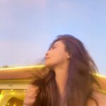 Daisy Shah Instagram - Bikhre Bikhre baal 💁🏻‍♀️ . . #itsathrowback #windinmyhair