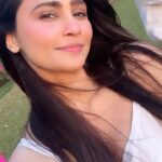Daisy Shah Instagram - Andar k Shammi ji jaag gaye the thodi der ke liye! @makeupbyvinod this 1s for u 🤣🤣