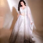 Daisy Shah Instagram - Smile bright like a 💎 . . . 📸: @rohit_rajputtar Stylist: @stylebyriyajn Mua: @makeupbyvinod Hair: @shab_qureshi786 Outfit: @seasonsmumbai Jewellery: @miranabymegha x @affiliates_pr