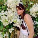Daisy Shah Instagram – “Earth laughs in flowers” – Ralph Waldo Emerson
