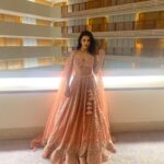 Daksha Nagarkar Instagram - One for the love of no accessories, last one . . . #dakshanagarkar #love #happy #simple #fashion #girl #instagood #instagram #friday #photooftheday #series #show #tbt #style #pictureoftheday #art #diva #icon #superstar #sitara #vibehai #inspiration #indianwedding #indianwear #instalike