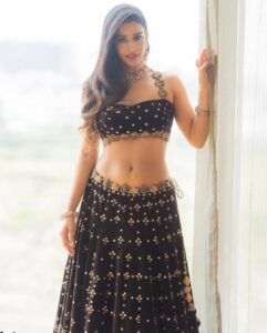 Daksha Nagarkar Instagram - रानी 👑 Photographer: @sharathchandra_photography MUA: @ravi_pasupuleti @ishimakeoverstudio Styling: @harsha.real @aishwaryavenishetty_official Designer: @sirishareddyofficial Jewellery: @kasturisilverjewellery #dakshanagarkar #love #happy #newlook #ethnic #indian #wedding #styling #art #work #fashion #photography #fit #picoftheday #indianwedding #instagram #instalike #instagood #trend #shooting #acting #girls #who #lift #actorslife #art #look #beauty #photooftheday #styles #mondaymotivation