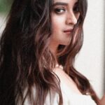Darshana Banik Instagram - हाँ तुम बिलकुल वैसी हो....