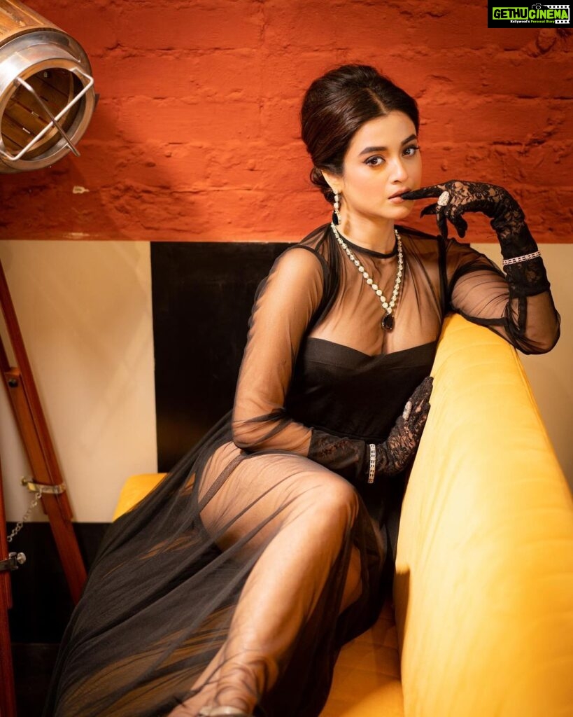 Darshana Banik Instagram - Dressed in black, she needed no gun 🖤 Cheese Cherry Pineapple