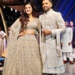 Darshana Banik Instagram - Glimpses from yesterday’s show @therunwaystories What a beautiful show! Loved walking the ramp as the showstopper for @youveindia with the founder and the designer himself @nikhiljainoffcl Thank you Nikhil. Great job team👏🏻💓 @youveindia @rangoliindia @ranjhindia HMU- @meghna_make_up_artist Kolkata - The City of Joy