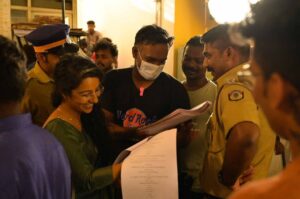 Darshana Rajendran Instagram - Purusha Pretham was very hesitantly offered to me. They were almost sure I wouldn’t want to do it, and I was fully sure I wanted to even before I read the whole script. I’m so glad I jumped into this one. The experience has been like nothing else I’ve worked on before. Thank you to this absolutely wonderful wacky team I got to tell this story with. 

Purusha Pretham is on @sonylivindia. If you’re looking for a weekend watch, give us a shot :) 

Thank you for the photographs, @k.n_vs