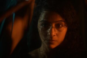 Darshana Rajendran Instagram - Purusha Pretham was very hesitantly offered to me. They were almost sure I wouldn’t want to do it, and I was fully sure I wanted to even before I read the whole script. I’m so glad I jumped into this one. The experience has been like nothing else I’ve worked on before. Thank you to this absolutely wonderful wacky team I got to tell this story with. 

Purusha Pretham is on @sonylivindia. If you’re looking for a weekend watch, give us a shot :) 

Thank you for the photographs, @k.n_vs