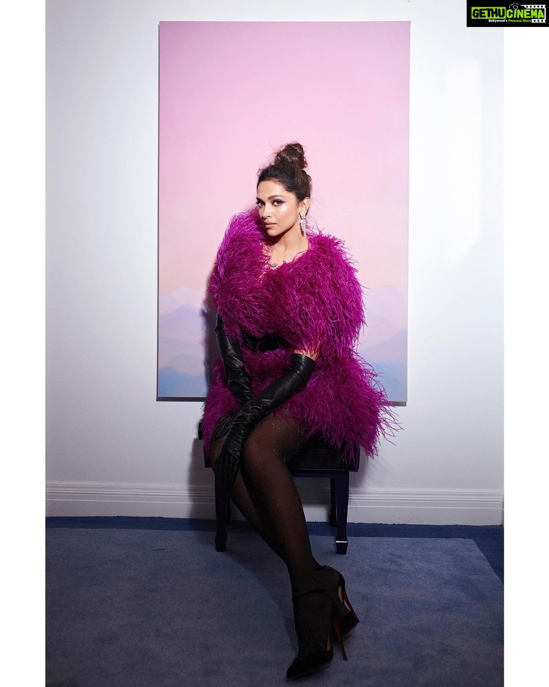Deepika Padukone - 2.9 Million Likes - And then the after…
#VFOscars
@naeemkhannyc
@cartier