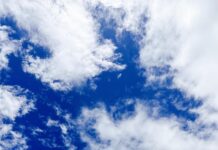 Deepika Padukone Instagram - Anyone else obsessed with taking pictures of cloud formations? #nofilter
