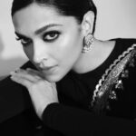 Deepika Padukone Instagram - Keeping it classic…🤍