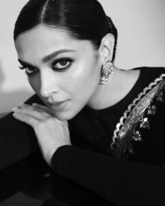 Deepika Padukone Instagram - Keeping it classic…🤍