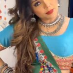 Deepshikha Nagpal Instagram - Full filmy style …. Je baat 😂. . . #filmy #stylish #bollywoodactor #bollywoodstyle #trending #reelsvideo #goodmorning #haveaniceday #❤️