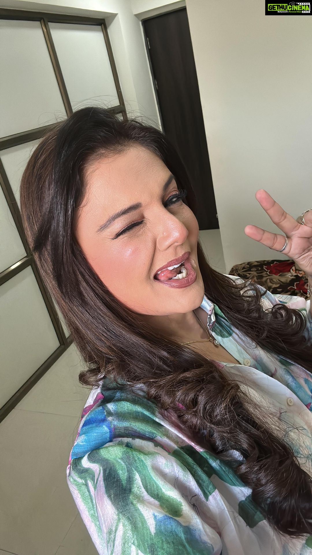 Deepshikha Nagpal Instagram - Work hard, have fun, make history.” . . . #workhard #havefun #happy #happiness #history #trendingreels #reelsvideo #smile #blessed