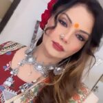 Deepshikha Nagpal Instagram - Eyes sparkle as the soul sings.. . . #smile #goodmorning #swag #attitude #happiness #love #fun #beautiful #❤️ #trendingreels #reelsvideo #blessed #happysunday #enjoy