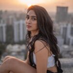 Deepti Sati Instagram - You’re my golden hour💕 Captured by @jvfilms_ #sunset #goldenhour