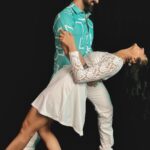 Deepti Sati Instagram - नैना मिलते ही झुक गए ऐसे, प्रेम नहीं कोई पाप हो जैसे !! Had a lot of fun choreographing this piece and dancing with @deeptisati .. . 📸 @ajjay_s.r . Studio @dancersofindiastudio . #love #loveislove #loveshayari #lovequotes #instagood #instagram #reels #reelsinstagram #reelsvideo #dance #contemporary #dancers #actor #music #brishib Mumbai, Maharashtra