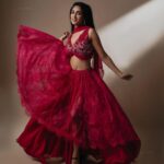 Deepti Sati Instagram - @deeptisati in our Fuchsia Chantilly Lace Lehenga 🌺 This beautiful piece comes in a unique drape style blouse with handmade 3D flower appliqués. The skirt is multi-layered with chantilly lace, shimmer tulle and pure georgette giving you picture perfect twirls. 💃🏻 To shop this look, get in touch with us via DM or Whatsapp. Details in bio. Photo & Edit : @i_amjobin , @_job.in. Photo Assit : @mshefin__, @varkey_m_bernardose #infineline #boutiquefashion #fyp #lehengas #indianwear #weddingwear #receptionlook #destinationwedding #deeptisati #mallubrides #bridesofbengaluru #bridesmaids #fuschia #chantillylace