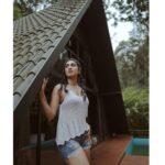 Deepti Sati Instagram - No matter how dark the world is outside Your solitude can help you see the light within✨ Clicked : @_viishnu_santhosh Retouch : @akhil_surendran_l4 Location : @vaganza_resorts Team : @afrithhussain Styled by : @joe_elize_joy #wayand #nature