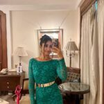 Deepti Sati Instagram - Ok so I won the “beauty icon of the year “ 🧿 Thanks @she_awards 💕 for this wonderful honour and for the recognition 💕 #shebeautyawards2023