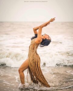 Deepti Sati Instagram - || La Luna ||

Muse : @deeptisati 
PC : @daisydavidphotography @_daisydavid_ 
Stylist @adampallil
Outfit @macst_udio 
MUA @_mishlak_