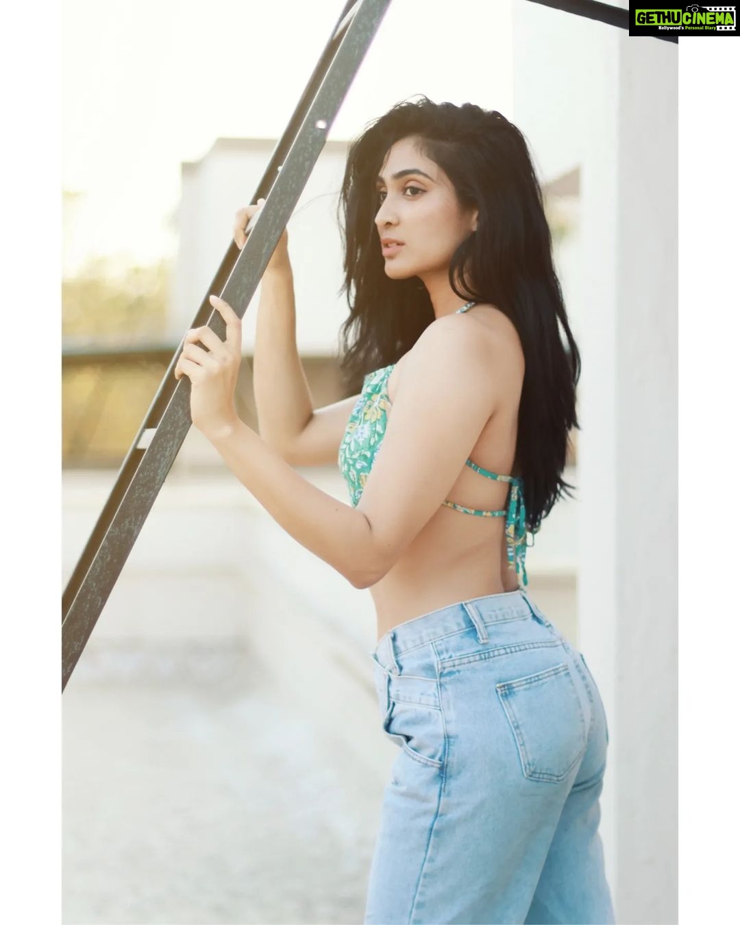 Deepti Sati Instagram - New Work Dm or Email to Book for a Portfolio shoot.. Canon EOS R7 / Canon Adapter Canon 50mm 1.4 EF / Sigma 30mm 1.4 EF Lens. @canonindia_official @canonasia @canon_thailand #model #Actress @deeptisati #Ph #Vd @advait_vaidya Mumbai - मुंबई