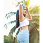 Deepti Sati Instagram - 💙🤍 Shot by @advait_vaidya #blueandwhite #basics #instagood #summer #sunlightphotography