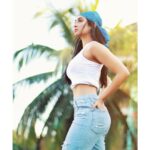 Deepti Sati Instagram - 💙🤍 Shot by @advait_vaidya #blueandwhite #basics #instagood #summer #sunlightphotography