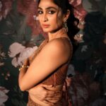 Deepti Sati Instagram - 🤎 Inframe : @deeptisati ✨ Photography : @sbk_shuhaib Styling : @amritha_lakshmi___ @ka_couture_ Mua : @rizwan_themakeupboy Jewellery : @meralda.jewels Costume : @jazaashdesignstudio Bts : @rijil_kl #styledbyal #ka #styling#fashion#model#actress#insta#instagram#shoot#fashionshooot#photo#photooftheday#viralshoot#trendingshoot#styledbyal#stylingtips#celebritystylist#stylist#ootd#trendingpicture#trendingpost#viralpicture#traditional#modernlook#sareeelook#hotlook#malayalammagazine#magazinecover#coverpicture