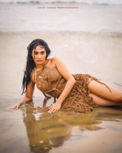 Deepti Sati Instagram - || La Luna ||

Muse : @deeptisati 
PC : @daisydavidphotography @_daisydavid_ 
Stylist @adampallil
Outfit @macst_udio 
MUA @_mishlak_