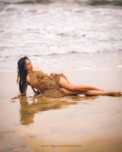 Deepti Sati Instagram - || La Luna ||

Muse : @deeptisati 
PC : @daisydavidphotography @_daisydavid_ 
Stylist @adampallil
Outfit @macst_udio 
MUA @_mishlak_