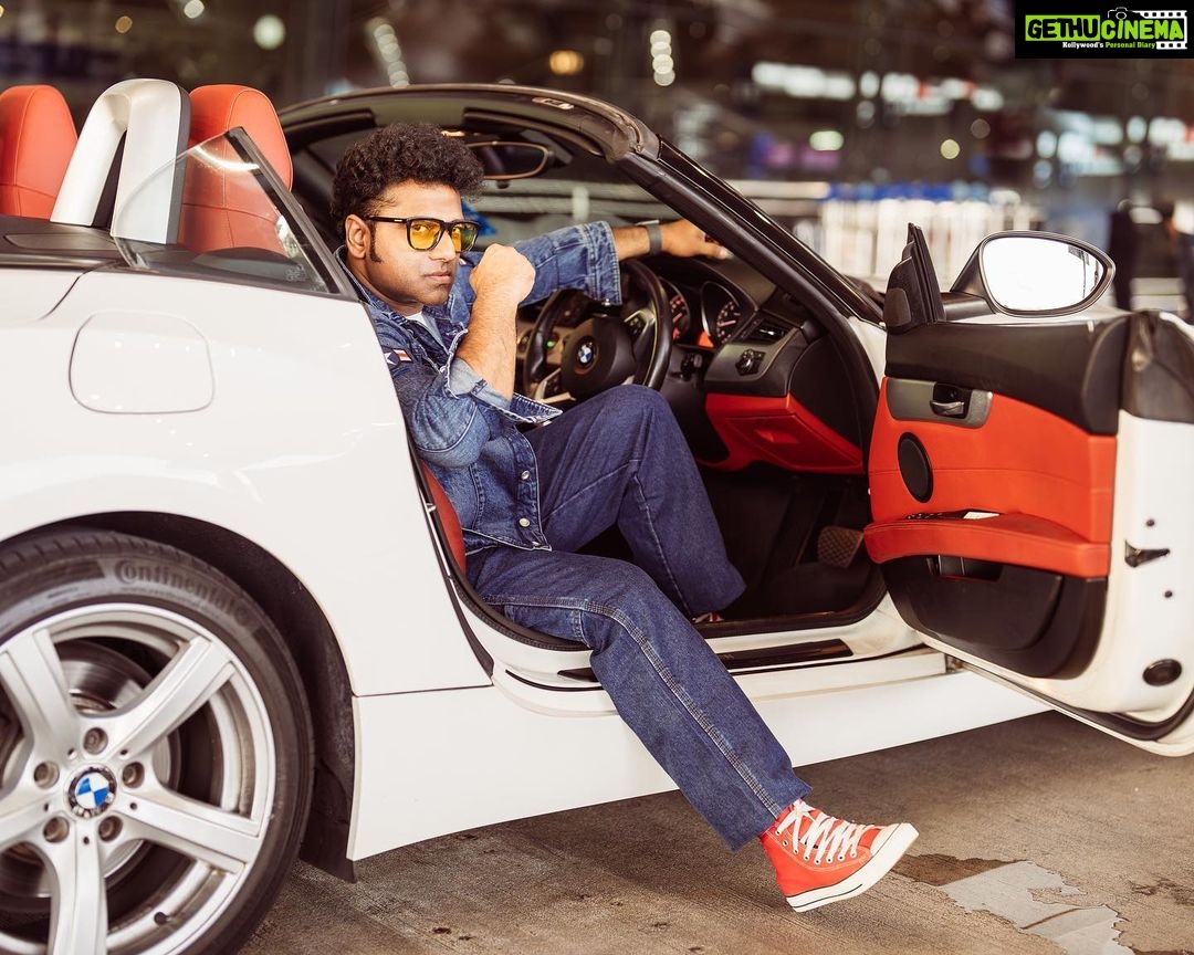 Devi Sri Prasad Instagram - 🔥 The Eagle has landed and is ready to rock your world! 🦅🎸 The phenomenal music director DSP has arrived for our much-awaited concert on May 27th, 2023! Get ready to be swept off your feet by the pulsating beats, electrifying melodies, and mind-blowing performances that DSP is renowned for 🤘🎶 . . . #DSPConcert #MusicMagic #ReadyToRock #DspOoSolriyaTour #GETREADYLAAAA! #PartywithDSP #rockstarDSP #DSP2023withHD #DSP #DaddyMummy #ooantavamava #oosolriyamama #rockfestDSP #dspliveinconcert @hdentertainmentmy @thisisdsp KLIA - Kuala Lumpur International Airport